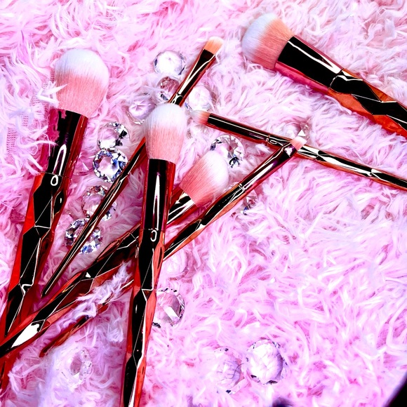 Rose Gold Luxury Brush Set - Picture 1 of 1